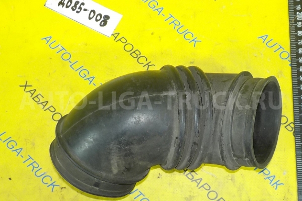 Впускной патрубок Toyota Dyna, Toyoace 15B Впускной патрубок 15B 1997  17881-58270