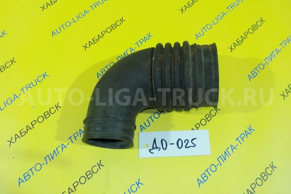Впускной патрубок Toyota Dyna, Toyoace Впускной патрубок    17881-58140