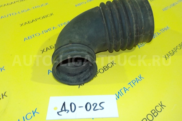 Впускной патрубок Toyota Dyna, Toyoace Впускной патрубок    17881-58140