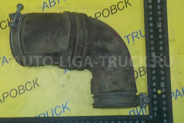 Впускной патрубок Toyota Dyna, Toyoace 5L Впускной патрубок 5L 2000  17881-54530