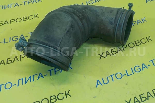 Впускной патрубок Toyota Dyna, Toyoace 5L Впускной патрубок 5L 2000  17881-54530