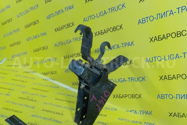 Задние подушки  кабины Toyota Dyna, Toyoace 15В Задние подушки  кабины  1995  52203-37010