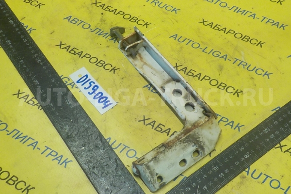 Замок бортовой Toyota Dyna, Toyoace 3L Замок бортовой 3L 1998 66013-25010 Замок бортовой Toyota Dyna, Toyoace 3L Замок бортовой 3L 1998 66013-25010