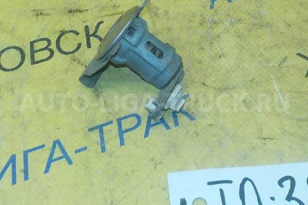 Замок двери Mazda Titan Замок двери    W201-76-220