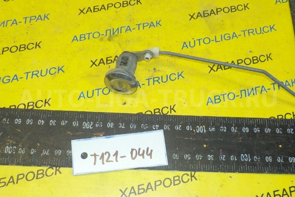 Замок двери Mazda Titan 4HF1 Замок двери 4HF1 1999  W201-76-220A