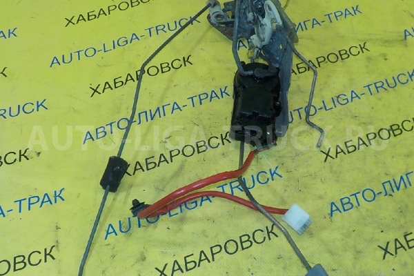 Замок двери Mazda Titan 4HG1 Замок двери 4HG1 2001  W611-59-310B