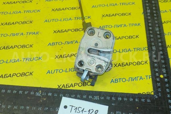 Замок двери Mazda Titan НА Замок двери  1990  W201-59-310C