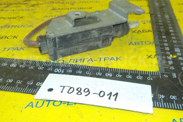 Замок двери Mazda Titan TF Замок двери TF 1996 W323-59-350C Замок двери Mazda Titan TF Замок двери TF 1996 W323-59-350C