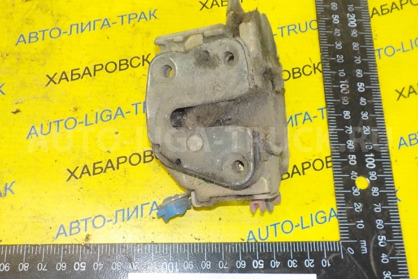 Замок двери Nissan Atlas TD25 Замок двери TD25 1996  80502-0T000