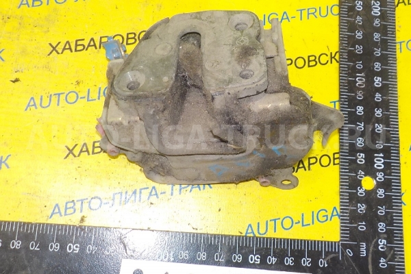 Замок двери Nissan Atlas TD25 Замок двери TD25 1996  80502-0T000