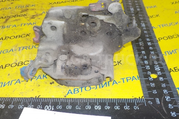 Замок двери Nissan Atlas TD27 Замок двери TD27 1993 80502-0T000 Замок двери Nissan Atlas TD27 Замок двери TD27 1993 80502-0T000