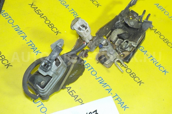 Замок двери Toyota Dyna, Toyoace 15B Замок двери 15B 1997  69320-37020