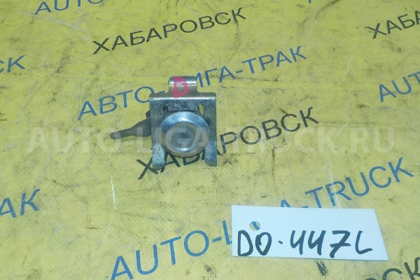 Замок двери Toyota Dyna, Toyoace Замок двери    69520-37010