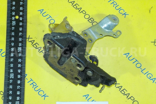 Замок двери Toyota Dyna, Toyoace Замок двери    69320-37060