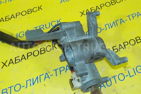 Замок зажигания Isuzu Elf 4HF1 Замок зажигания 4HF1 1994  8-97046-219-0