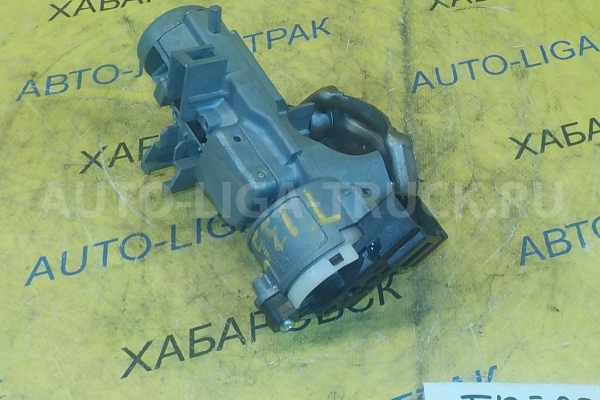 Замок зажигания Mazda Titan 4HF1 Замок зажигания 4HF1 2001  W612-09-010A