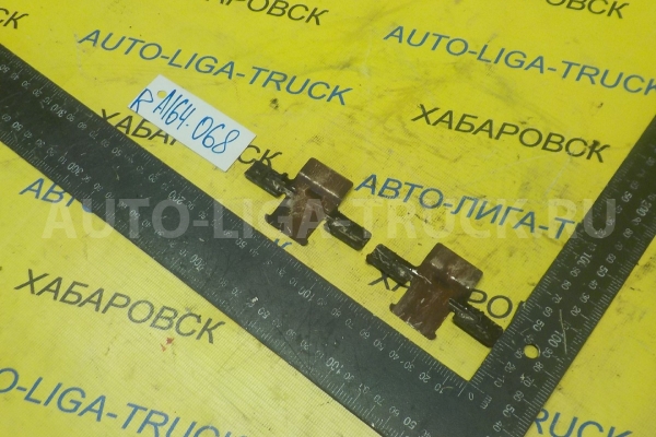 Зажим колодок Nissan Atlas Зажим колодок    41080-21T25