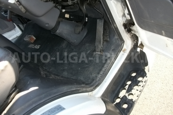 Кабина Nissan Atlas 114 КАБИНА  1992 12 