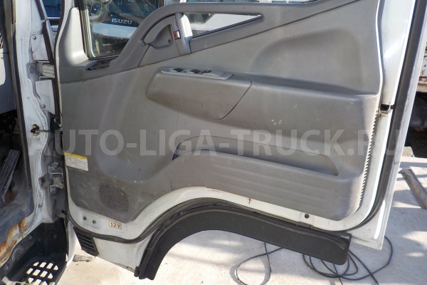  Кабина Mitsubishi Canter - К187  по   запчастям КАБИНА  2003 12 