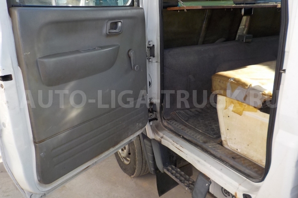  Кабина Mitsubishi Canter - К187  по   запчастям КАБИНА  2003 12 