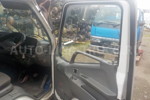 Кабина Mitsubishi canter 174 ШИРОКАЯ КАБИНА 1998 24 Кабина Mitsubishi canter 174 ШИРОКАЯ КАБИНА 1998 24