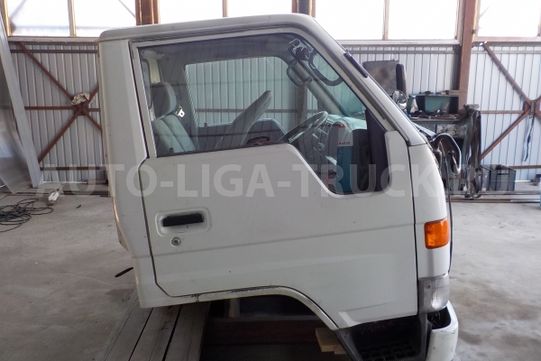 КАБИНА Toyota Dyna, Toyoace - 135 КАБИНА 15B 1997 24 