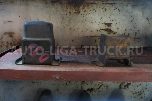 Отбойник Toyota Dyna, Toyoace, Nissa Atlas, Mazda Titan, MMC Canter, Isuzu Elf Отбойник Отбойник Toyota Dyna, Toyoace, Nissa Atlas, Mazda Titan, MMC Canter, Isuzu Elf Отбойник