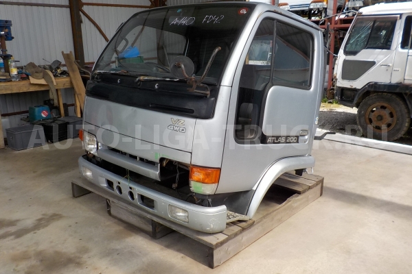 Кабина Nissan Atlas 140  -  4 вд МОСТОВАЯ КАБИНА FD42 1995 24 