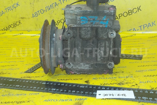 Компрессор рефки Isuzu Elf 4JG2 Компрессор рефки 4JG2 1995  E074-018