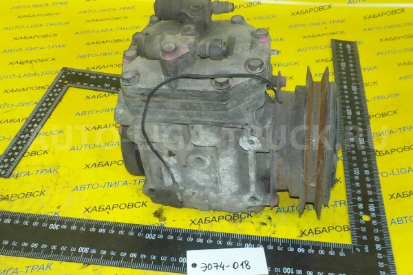 Компрессор рефки Isuzu Elf 4JG2 Компрессор рефки 4JG2 1995  E074-018