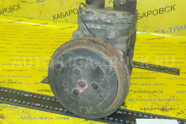 Компрессор рефки Isuzu Elf 4JG2 Компрессор рефки 4JG2 1995  E074-018