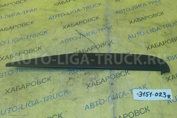 Накладка двери Isuzu Elf 4JG2 Накладка двери 4JG2   8-97852-128-2