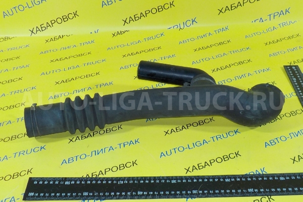 Впускной патрубок Isuzu Elf 4JG2 Впускной патрубок 4JG2 2003  8-97096-429-1