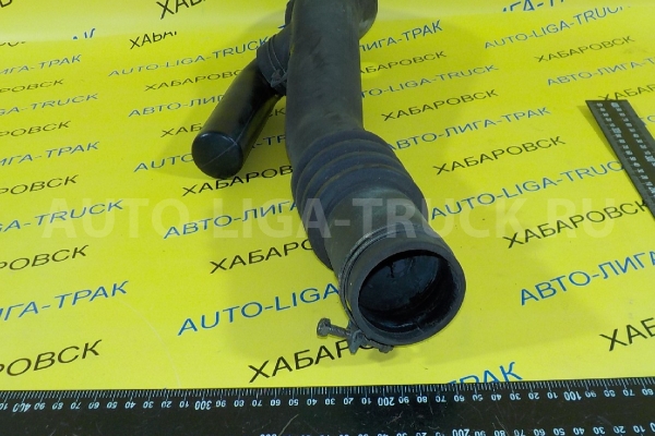 Впускной патрубок Isuzu Elf 4JG2 Впускной патрубок 4JG2 2003  8-97096-429-1