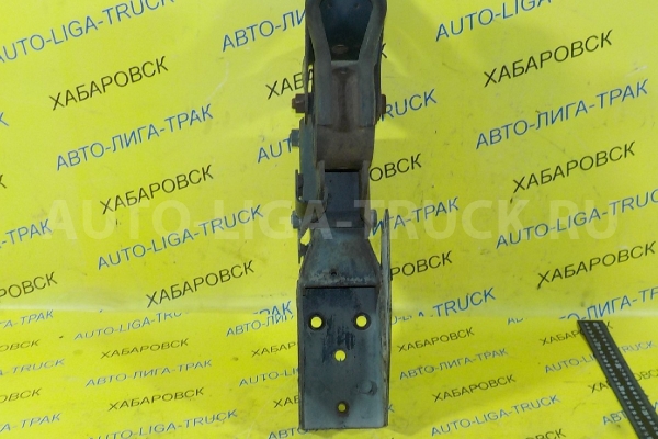 Задние подушки  кабины Isuzu Elf 4HL1T Задние подушки  кабины  2005  8-97333-500-0