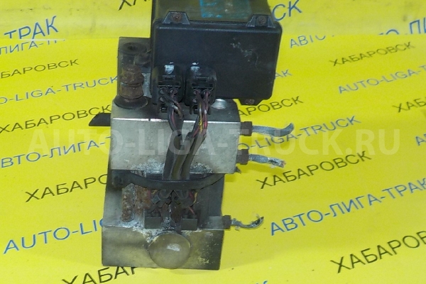 Насос ABS Isuzu Elf 4HG1 Насос ABS 4HG1 1999  8-97118-912-1