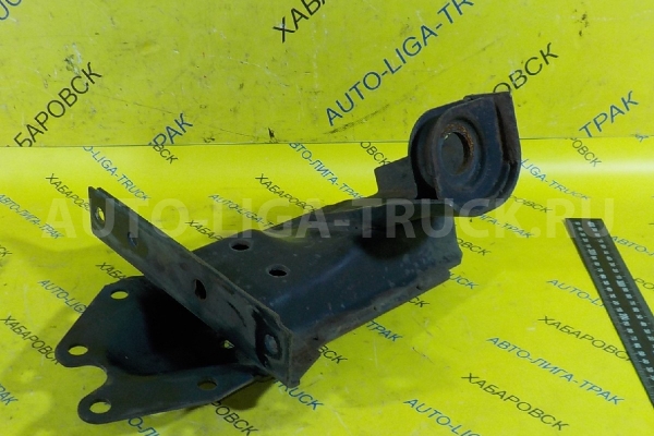 Кронштейн Isuzu Elf 4HL1 Кронштейн 4HL1 2003  8-97031-380-3