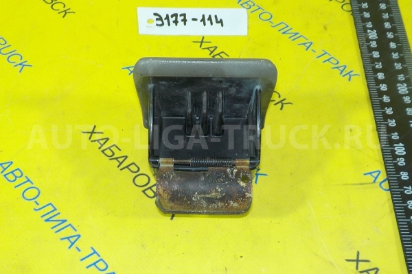 Пепельница Isuzu Elf 4HF1 Пепельница 4HF1 1996 8-97853-892-3 Пепельница Isuzu Elf 4HF1 Пепельница 4HF1 1996 8-97853-892-3