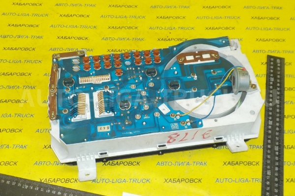Панель приборов Isuzu Elf 4HG1 Панель приборов 4HG1 1996 8-97120-979-1 Панель приборов Isuzu Elf 4HG1 Панель приборов 4HG1 1996 8-97120-979-1