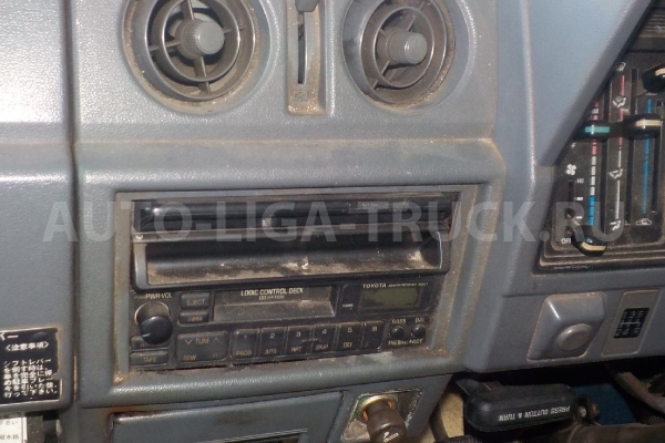КАБИНА  2Y КАБИНА  1994  XA011-001