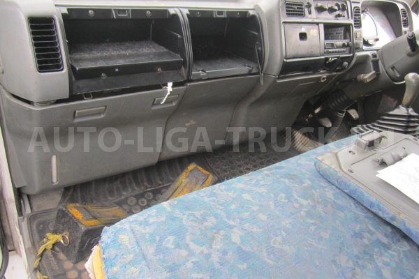 Кабина Mitsubishi canter 177 КАБИНА  2000 24 