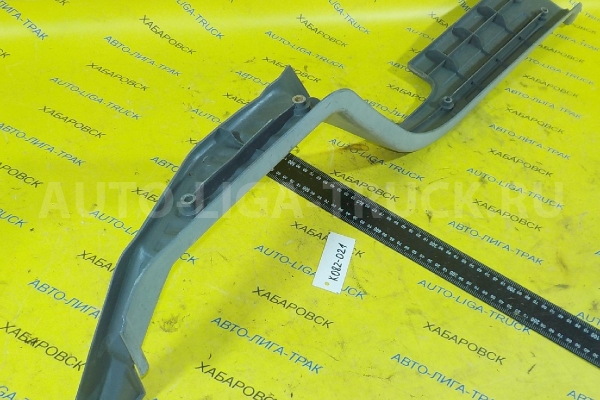 Порог Mitsubishi Canter 4D35 Порог 4D35 1994  MC139539