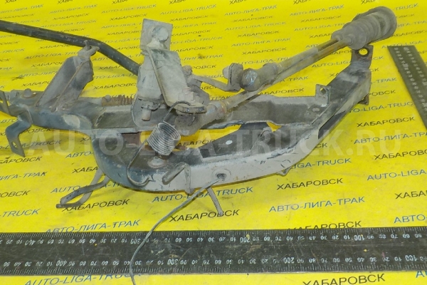 РЫЧАГ КПП Mitsubishi Canter 4M40 РЫЧАГ КПП 4M40 1994  MC125848