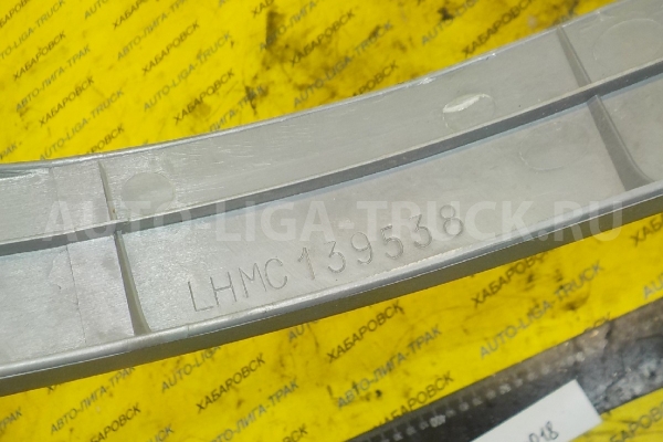 Порог Mitsubishi Canter 4D36 Порог 4D36 1994 MC139538 Порог Mitsubishi Canter 4D36 Порог 4D36 1994 MC139538
