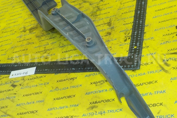 Порог Mitsubishi Canter 4D36 Порог 4D36 1994 MC139538 Порог Mitsubishi Canter 4D36 Порог 4D36 1994 MC139538