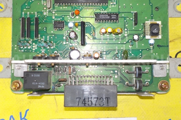 Блок управления ДВС Mitsubishi Canter 4D36 Блок управления ДВС 4D36 1994  MK320109