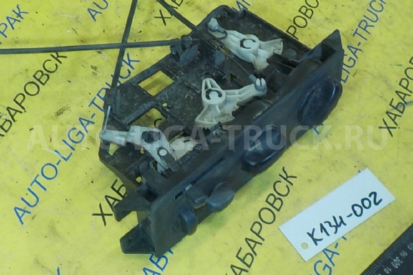 Переключатель печки Mitsubishi Canter 4D36 Переключатель печки 4D36 1995  MC140031