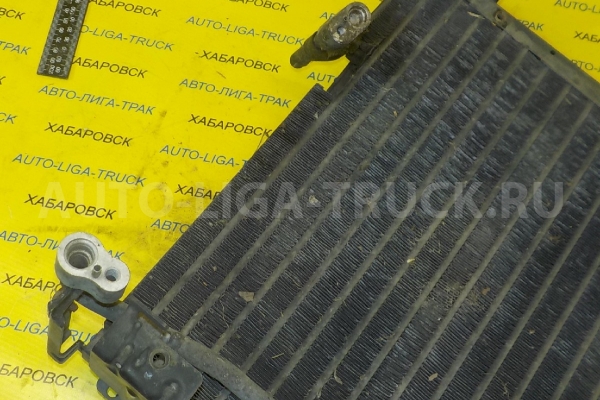 Радиатор кондиционера Mitsubishi Canter 4D33 Радиатор кондиционера 4D33 1998 ME733252 Радиатор кондиционера Mitsubishi Canter 4D33 Радиатор кондиционера 4D33 1998 ME733252