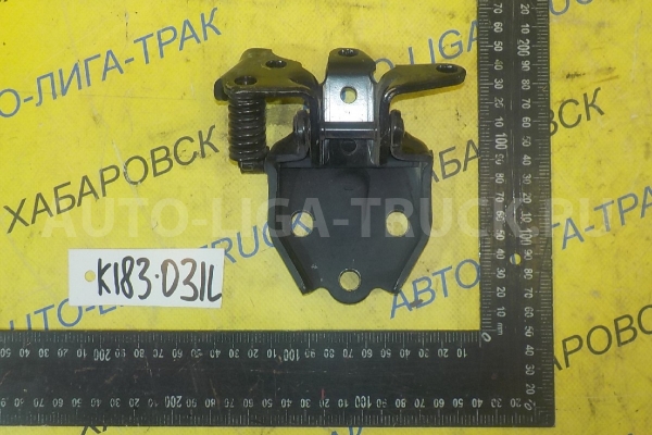 Крепление двери Mitsubishi Canter 4M40 Крепление двери 4M40 1996  MC148975