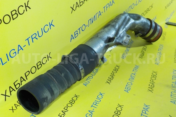 Патрубок турбины Mitsubishi Canter 4M42 Патрубок турбины  2006  ME412482